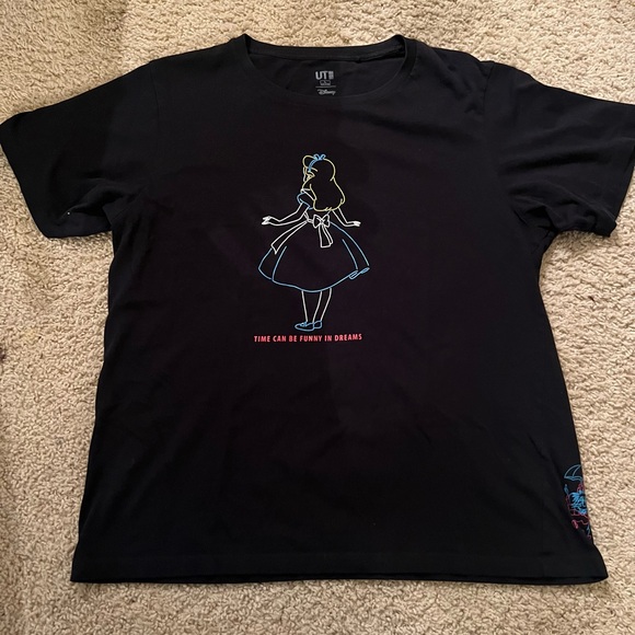 Vintage Disney UT Alice In Wonderland Time Can Be Funny In Dreams Black T- Shirt - Picture 3 of 6